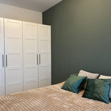 Warsaw Airport Apartment エクステリア 写真