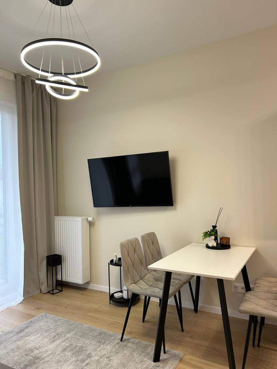 Warsaw Airport Apartment エクステリア 写真